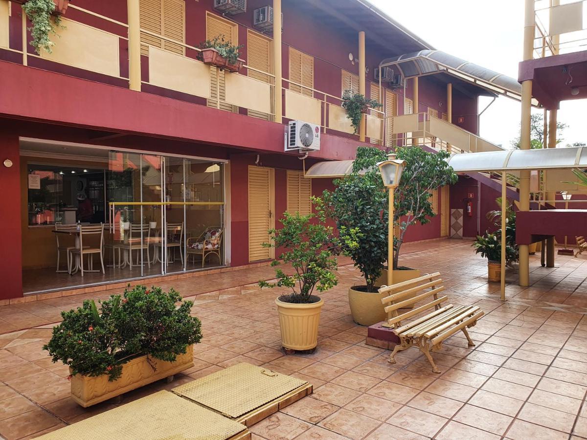 Hotel Sta Mônica Marília Esterno foto
